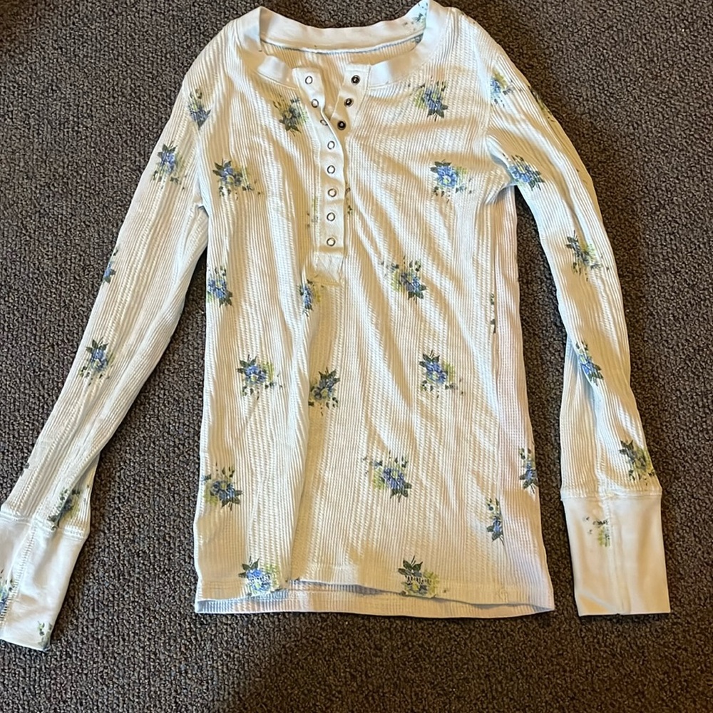 American eagle long sleeve